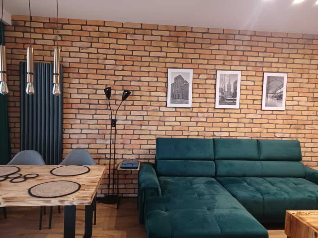 Z industrialnym pazurem 20220304 151945